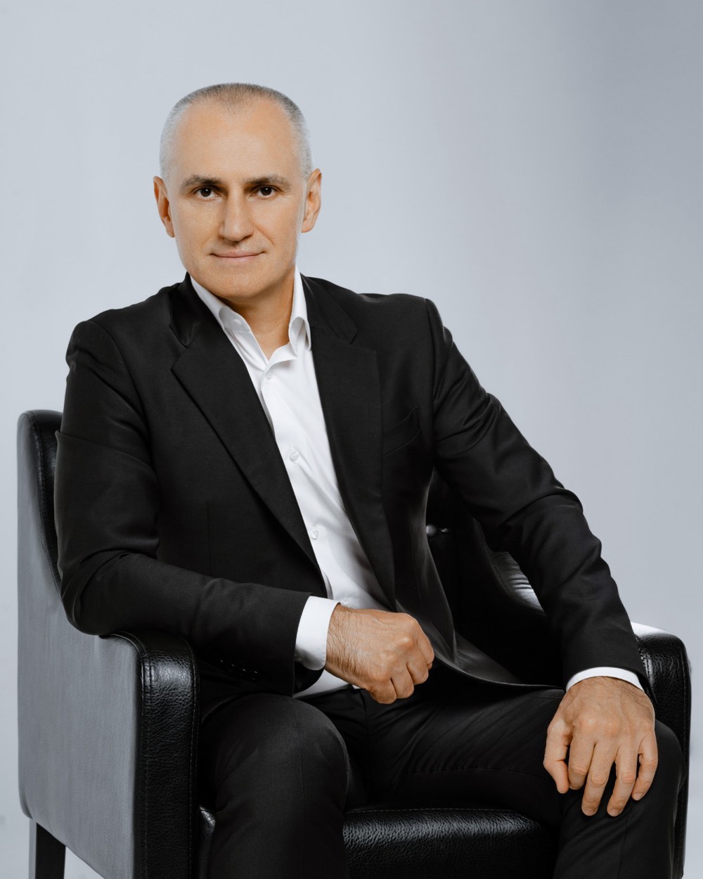 Александр Резников